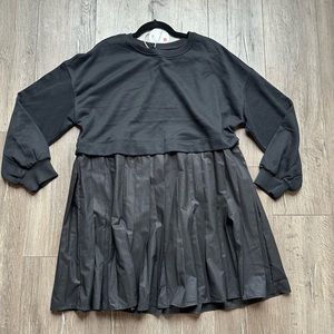 Spring Pleated Sweater Dress size Large